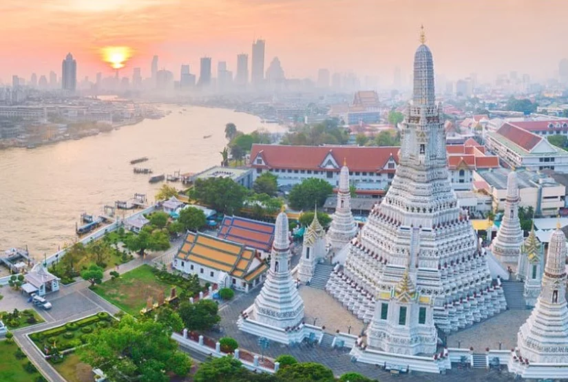 Picture of Bangkok from afar during sun set
